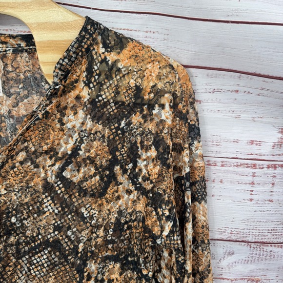 Free People Shirt Size Medium Snake Sheer Long Sleeve V Neck Tie Front Blouse - Picture 3 of 13